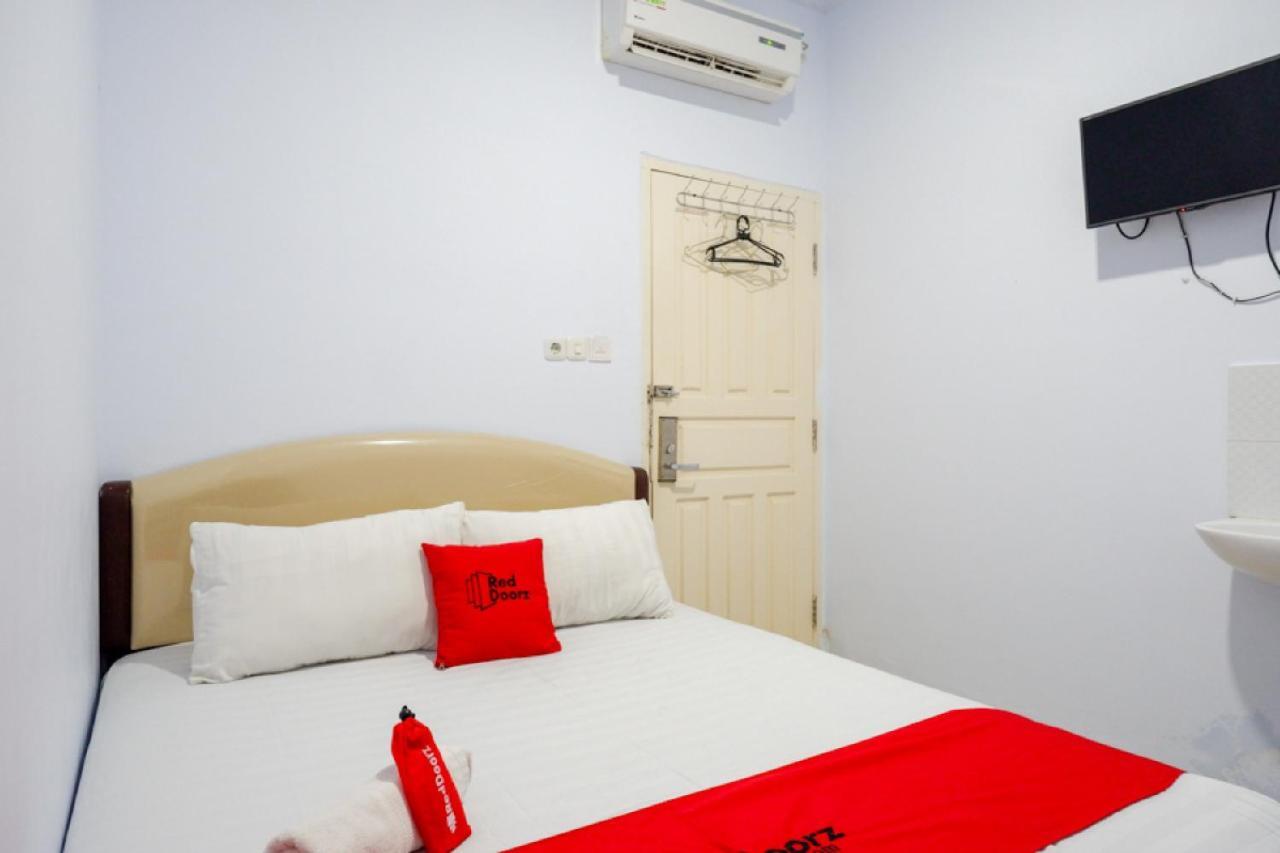 Reddoorz @ Hotel Bravo Pantai Kamali Bau Bau Baubau Eksteriør bilde
