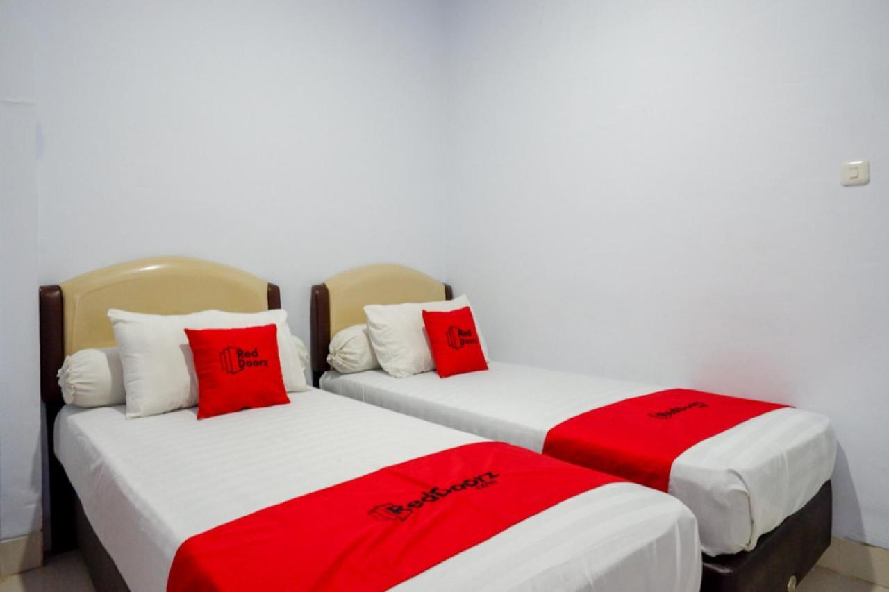 Reddoorz @ Hotel Bravo Pantai Kamali Bau Bau Baubau Eksteriør bilde