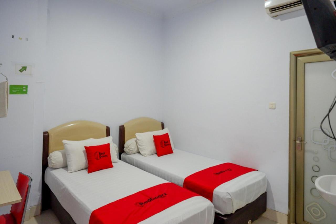 Reddoorz @ Hotel Bravo Pantai Kamali Bau Bau Baubau Eksteriør bilde